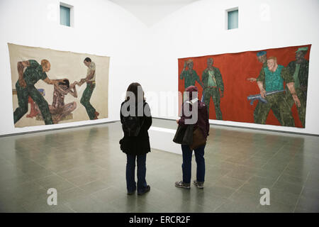 Beißen Sie Leon Golub, Ihre Zunge Ausstellung, Serpentine Gallery, London, UK. Stockfoto