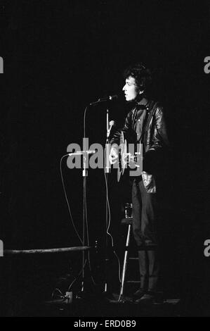 Amerikanischer Folk-Sänger Bob Dylan Konzert in der Royal Albert Hall, London während seiner Europa-Tournee. 9. Mai 1965. Stockfoto