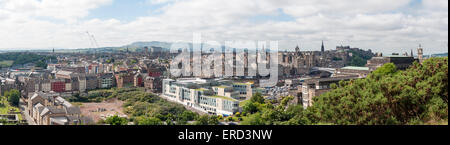 Zentrum von Edinburgh von Calton Hill, Scotland, UK Stockfoto