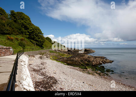 Cushendall Strand und Felsenküste County Antrim-Nordirland-UK Stockfoto