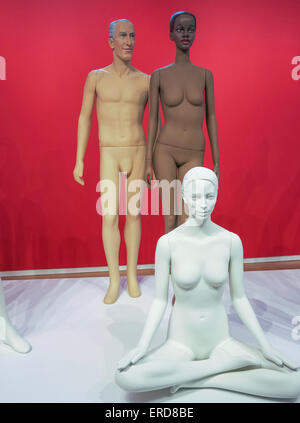 Ralph Pucci: Die Kunst des Mannequins im Museum of Arts and Design in Columbus Circle, NYC Stockfoto