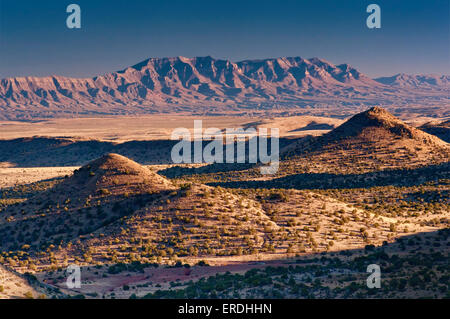 Caballo Berge, fernen Blick vom Geronimo Trail in Sierra Cuchillo in der Nähe von Winston, New Mexico, USA Stockfoto