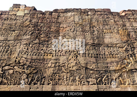 Basrelief im Ostflügel des South Gallery, die Schlacht auf dem Tonle Sap, Detail, dritten Ring der Stadtmauer, Bayon Tempel Stockfoto