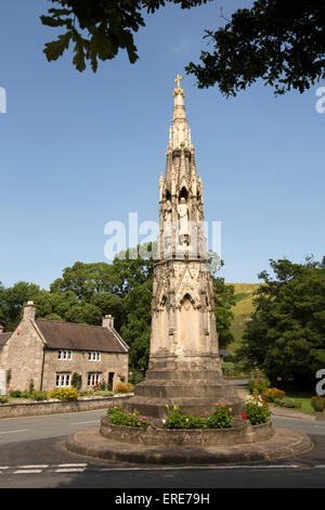 Großbritannien, England, Staffordshire, Ilam, Mary Watts-Russell Memorial Kreuz errichtet im Jahre 1840, detail Stockfoto