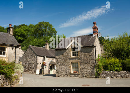 Großbritannien, England, Staffordshire, Dovedale, Milldale Dorf Stockfoto