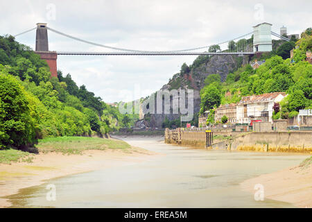 Die berühmten Clifton Suspension Bridge in Bristol über die Avon-Schlucht. Stockfoto