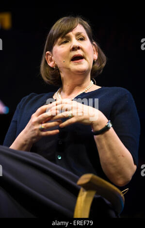 Heidi Thomas Drehbuchautor "Rufen Sie die Hebamme" Diskussion auf der Bühne Hay Festival 2015 Stockfoto