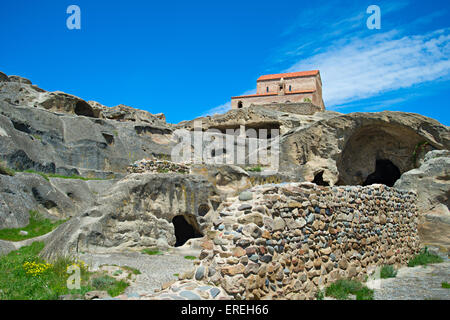 Uplistsikhe ist eine alte Fels gehauene Stadt mit Uplistsulis Eklesia, Fürsten Kirche. Uplistsikhe, Georgia, Stockfoto