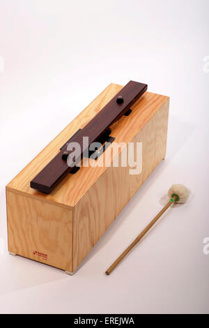 Große hölzerne Bassbalken mit ResonatorBox, SchulePercussion