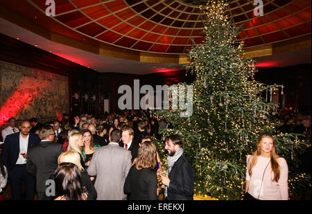 Christmas Party Charity-Event im Hotel Vier Jahreszeiten Kempinski München mit: Atmosphäre wo: München, Deutschland: 27. November 2014 Credit: ATP/WENN.com Stockfoto