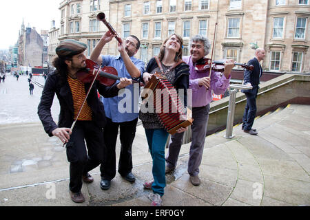 Sol ich Serena - spanischen folk-Band. 25. Oktober 2011 fotografiert am keltischen Verbindungen 2012 Pressevorstellung in Glasgow. Stockfoto