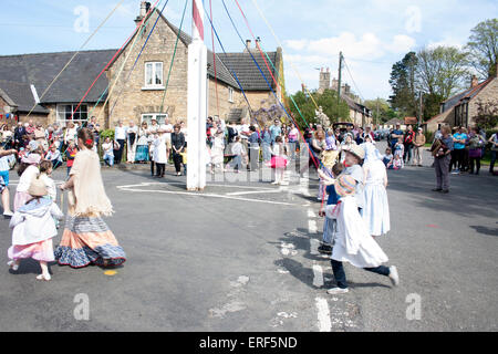 Maifeiertag im Hemswell Village in Lincolnshire, England. Bewahren die Dorftraditionen. Stockfoto