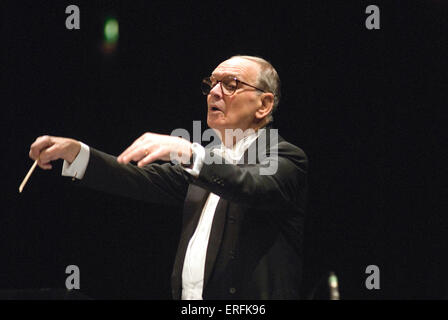 Ennio Morricone Durchführung von Rome Sinfonietta Orchestra und der Crouch End Festival Chorus, 2. Dezember 2006, Hammersmith Stockfoto