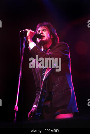 Ray Davies - Porträt der englischen Rockmusiker mit seiner Band The Kinks in London, 1982. 21. Juni 1944. Stockfoto