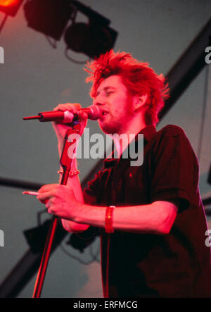 Shane MacGowan - Porträt des irischen Musikers beim 1998 Guildford Folk & Blues Festival. 25. Dezember 1957. Stockfoto