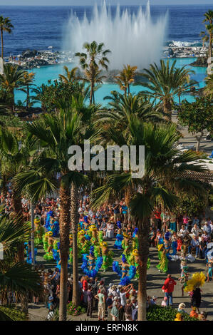 Mardi Gras Karneval. Puerto de la Cruz. Teneriffa. Die Kanarischen Inseln, Spanien. Stockfoto