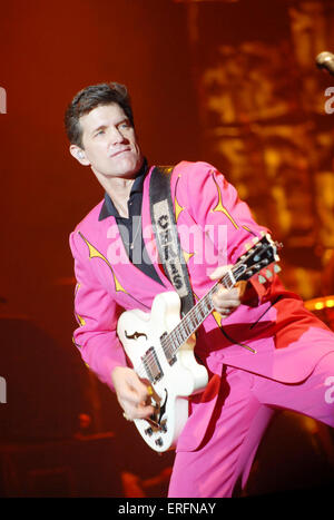 Chris Isaak - Porträt der amerikanische Sänger und Songwriter im Hammersmith Apollo, London, UK, 20. April 2007 durchführen. 26. Juni 1956. Stockfoto