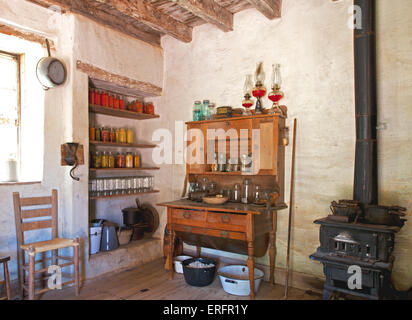 Frühen 1900er Jahre Hof-Küche, ohne Strom und fließendes Wasser, auf der Sauer-Beckman Leben Geschichte Farm, LBJ State Park, Texas Stockfoto