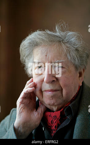 Henri Dutilleux - französischer Komponist, B. 22 January1916. Porträt, die während der Cardiff entdecken Dutilleux Festival 2008 im Hilton Hotel, Cardiff Stockfoto