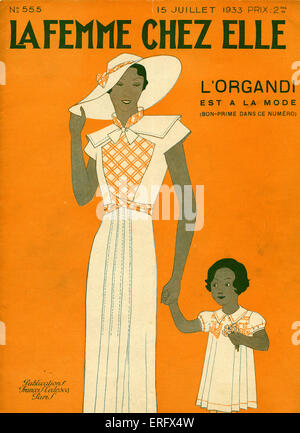 Cover von La Femme Chez Elle - Mutter und kleine Mädchen, Juli 1933.  (Künstler B. Baucour?) "L'Organdi". Stockfoto