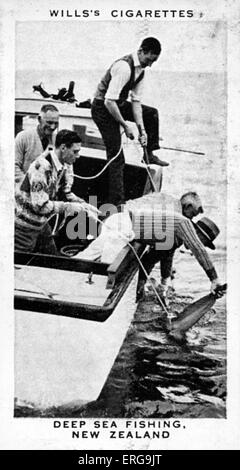 König George VI (dann Herzog von York) Hochseefischen in der Bay of Islands in Neuseeland, 1927. Von Gedenkmünzen Krönung Stockfoto