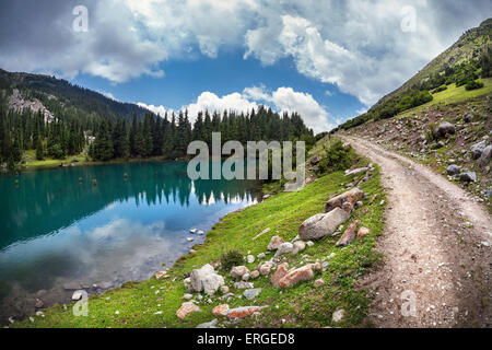 Bergsee Saint Gregory Schlucht in Kirgisien, Zentralasien Stockfoto