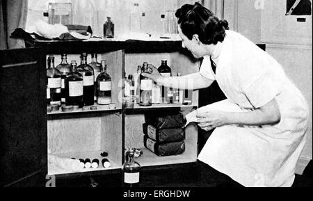 2. Weltkrieg: British Women es Auxiliary Air Force. Eine ordnungsgemäße Pflege. Weibliche auxiliary Division der Royal Air Force.  Britische Stockfoto