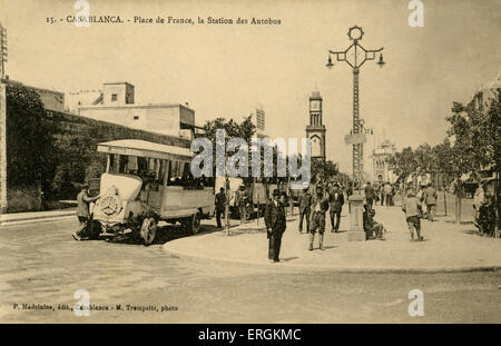 Busbahnhof am Place de France, in Casablanca, Marokko. Foto von P. Madelaine. Stockfoto