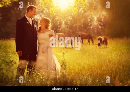 Brautpaar und warmbood Stockfoto