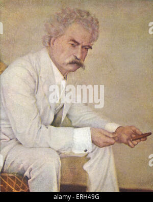 Mark Twain im weißen Anzug mit Zigarre. Mark Twain (Pseudonym für Samuel Langhorne Clemens) - amerikanischer Schriftsteller, Satiriker, Stockfoto