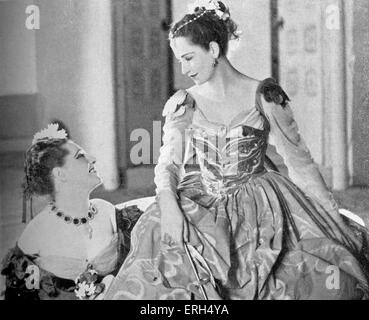 "Der Kaufmann von Venedig" von William Shakespeare mit Angela Baddeley als Nerissa und Peggy Ashcroft als Portia, erster akt, Szene II, Stockfoto