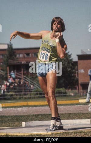 Bruce Jenner im Wettbewerb im Zehnkampf auf he1976 uns Olympiabahn und Feldversuche Stockfoto