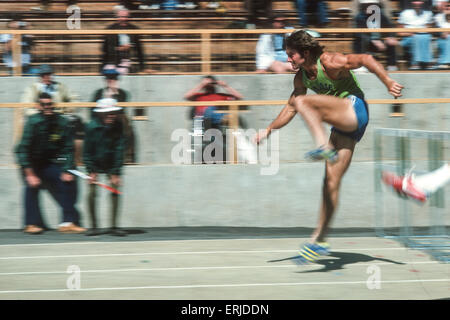 Bruce Jenner im Wettbewerb im Zehnkampf auf he1976 uns Olympiabahn und Feldversuche Stockfoto