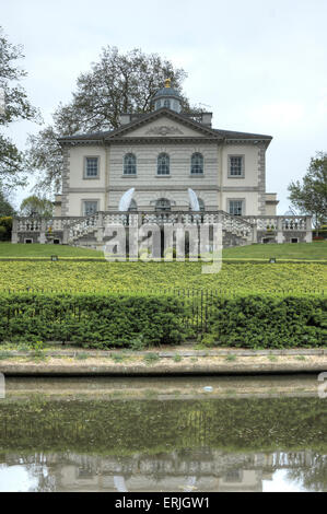 Quinlan Terry Villa Haus Regents Park von canal Stockfoto