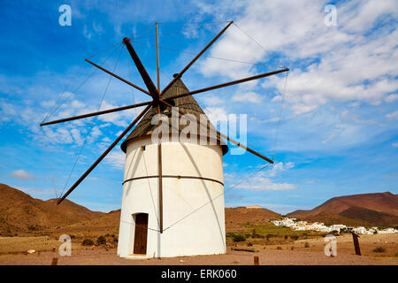 Almeria Molino Pozo de Los Frailes Windmühle traditionell in Spanien Stockfoto