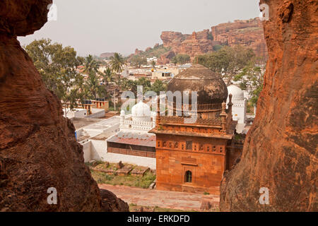 Moschee in der hinduistischen Höhlentempel, Badami, Karnataka, Indien Stockfoto