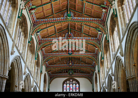 15. Jahrhundert gotische Dach aus Holz, 1963 renoviert, ist St. Cuthbert Church, Wells, Somerset, England, Vereinigtes Königreich Stockfoto
