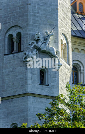 Sigurd der Drachentöter auf der Treppe Turm von Schloss Neuschwanstein Castle, Schwangau, Ostallgäu, Allgäu, Schwaben, Bayern, Deutschland Stockfoto