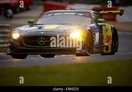 Mercedes SLS AMG GT3, Haribo Racing Team, ADAC Zurich 24 h-Rennen auf dem Nürburgring Rennen verfolgen in 2015, Nürburg Stockfoto