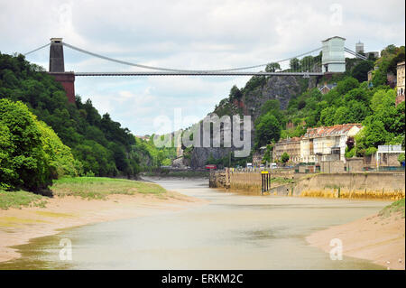 Die berühmten Clifton Suspension Bridge in Bristol über die Avon-Schlucht. Stockfoto