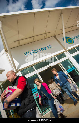 Beaumont-Einkaufszentrum, Leicester LE4 1DS. Die Website ist Eigentum von British Land PLC. Stockfoto