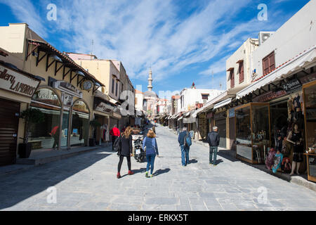 Straße im Vorfeld der Süleymaniye-Moschee, die mittelalterliche Altstadt, UNESCO, Rhodos Stadt, Rhodos, Dodekanes, Griechenland Stockfoto