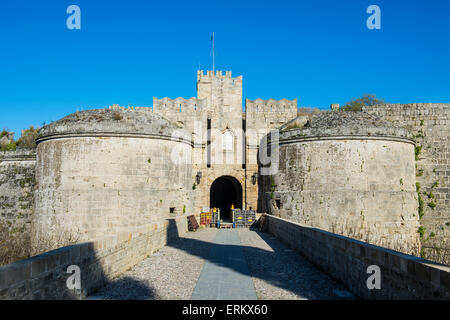 Tor d ' Amboise, die mittelalterliche Altstadt, UNESCO-Weltkulturerbe, Rhodos Stadt, Rhodos, Dodekanes-Inseln, griechische Inseln Stockfoto