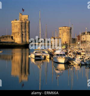 Der alte Hafen von La Rochelle, Charente-Maritime, Poitou-Charentes, Frankreich, Europa Stockfoto