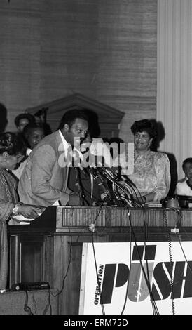 Chicago, Illinois. USA 2. August 1986 Reverend Jesse Jackson in "Operation Push" Hauptquartier bei Besuch von Nicaragua Präsident Daniel Ortega und seine Frau Rosario Murillo Ortega. Stockfoto