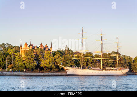 Blick auf die af Chapman Hostel Segelschiff auf der Insel Skeppsholmen, Stockholm - Stockfoto