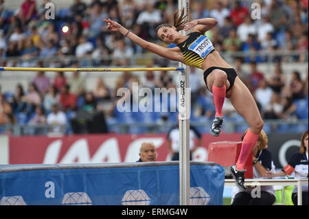 Rom, Italien. 4. Juni 2015. IAAF Diamond League Rom Golden Gala. Alessia Trost (ITA) konkurriert in der Damen-Hochsprung Credit: Action Plus Sport/Alamy Live News Stockfoto