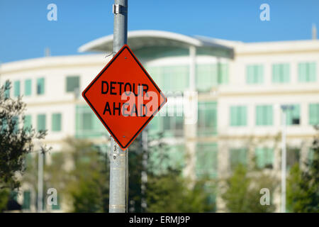 Detour Ahead - Apple Inc. Campus und Sitz, Cupertino CA Stockfoto