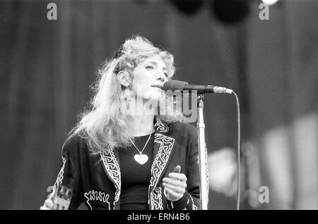 Patti Scialfa, Mitglied der Springsteens E Street Band, Konzert, Villa Park, Birmingham, Dienstag, 21. Juni 1988. Stockfoto