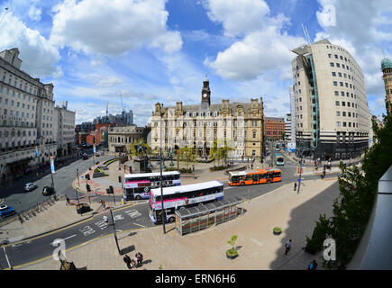 quadratische Stadt Leeds, Yorkshire, Vereinigtes Königreich mit Statue, Edward Prince Of Wales, der schwarze Prinz, der bei Crécy kämpfte Stockfoto